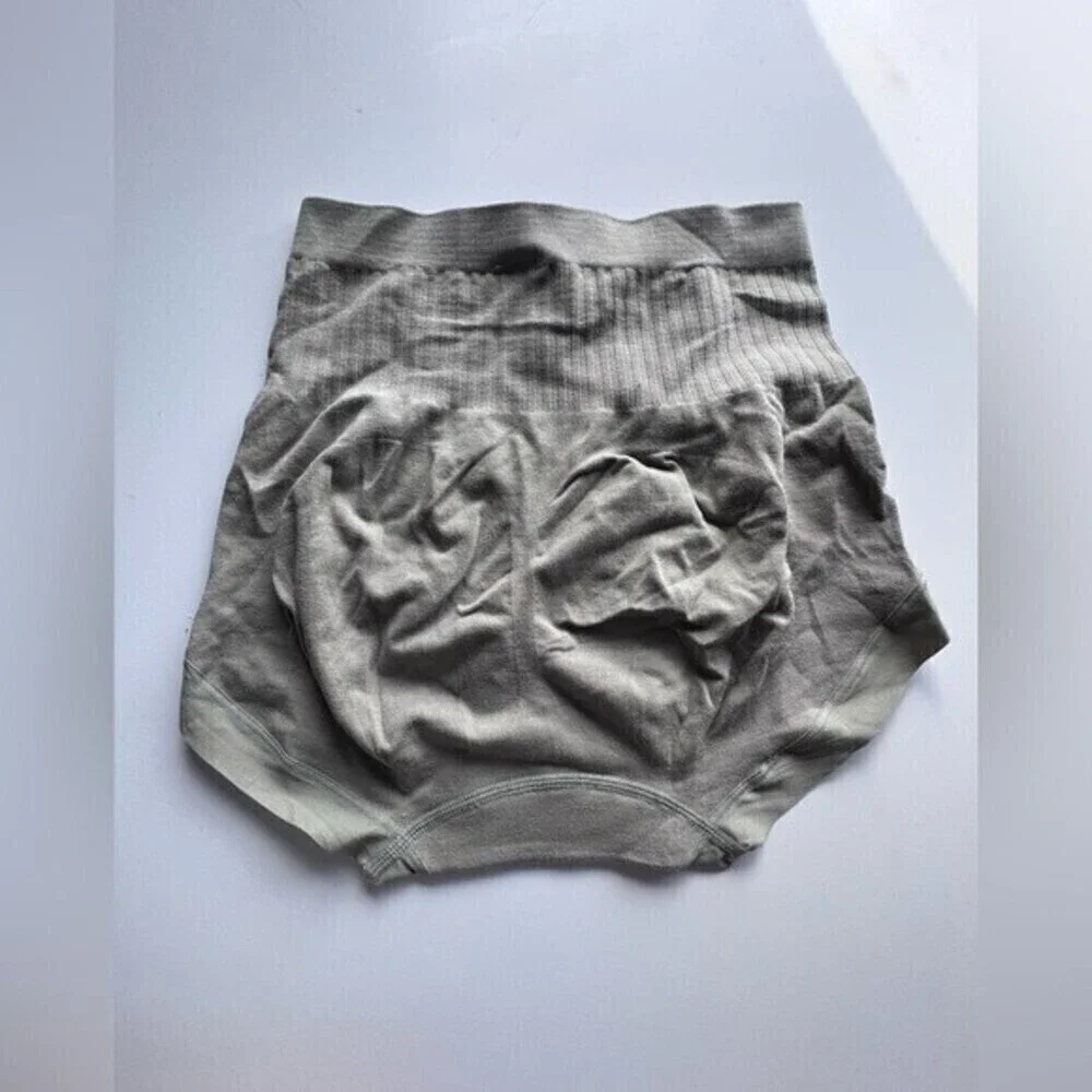 Tinbaijiao high 3 packs waist Plain panties green/olive one size.
